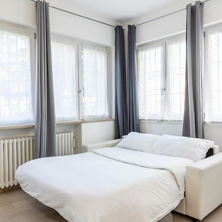 Cesano Boscone- One-Room Flat, Wi-Fi E Netflix Bagian luar foto